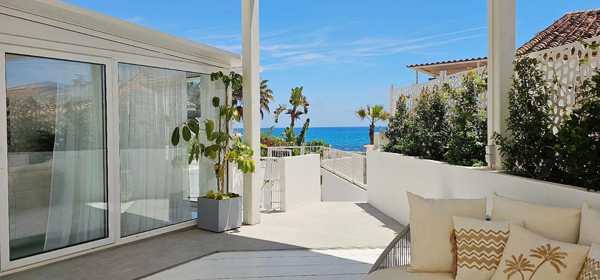 3 Bed Vrijstaande Villa in Estepona in Estepona, 