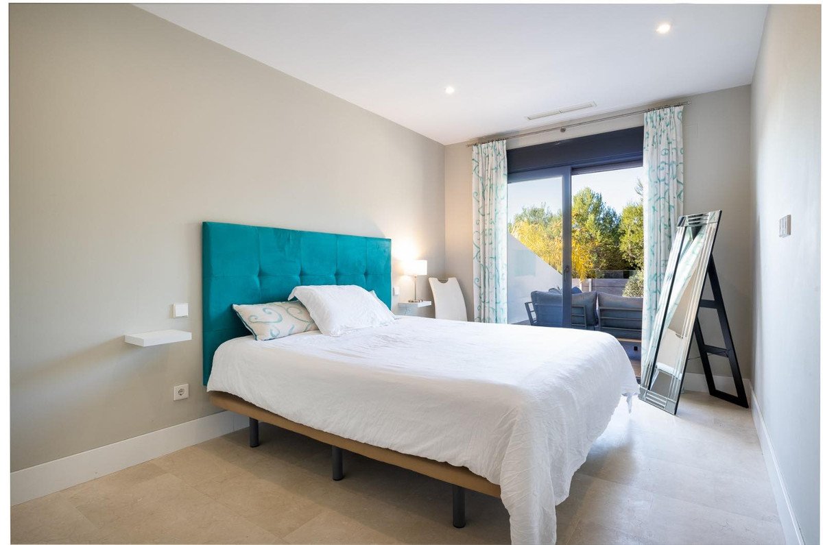2 Bed Ground Floor Apartment in Selwo in Selwo, Apartment