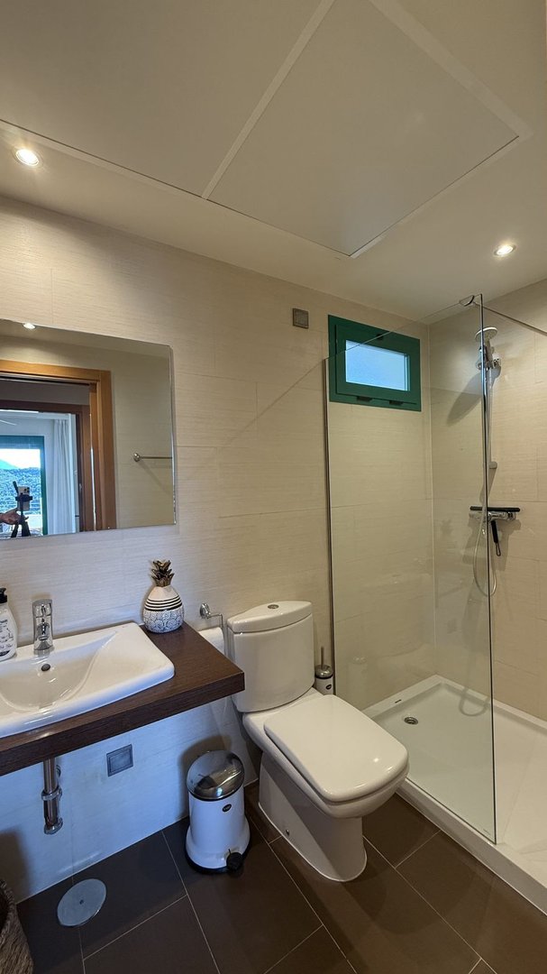 2 Bed شقة في الطابق الأوسط in Selwo في Selwo, Apartment