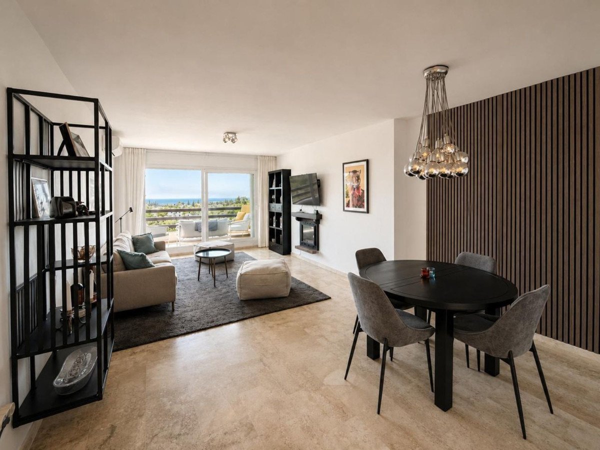 2 Bed Penthouse in Selwo in Selwo, Penthouse
