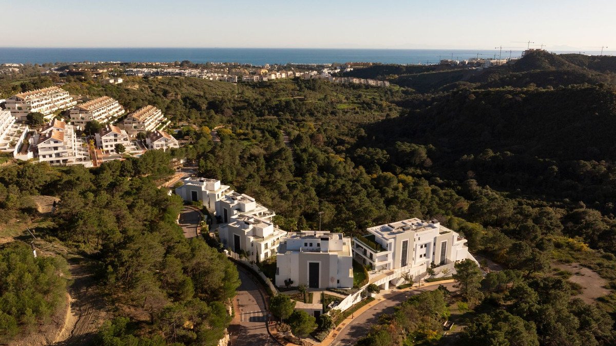 3 Bed Penthouse Duplex in Selwo in Selwo, 