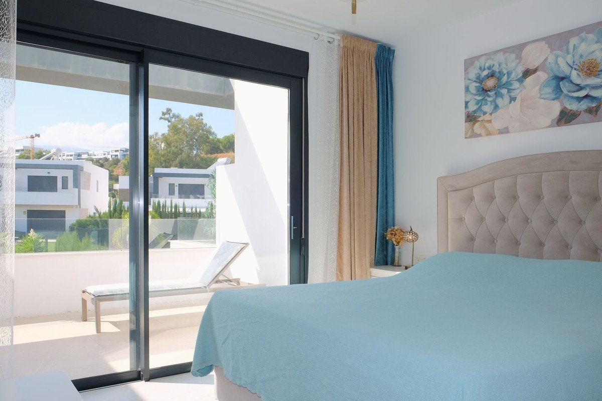 3 Bed Semi-Detached House in Selwo