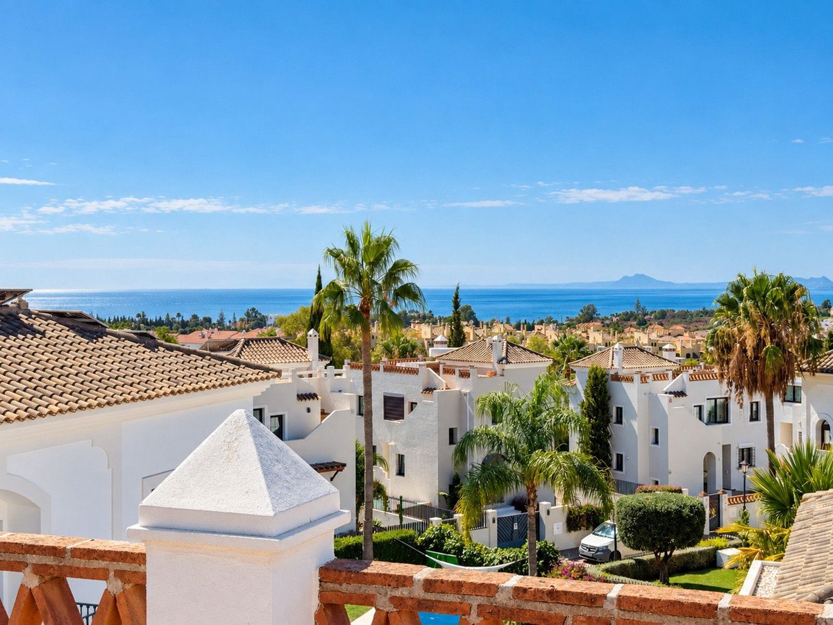4 Bed Detached Villa in Selwo