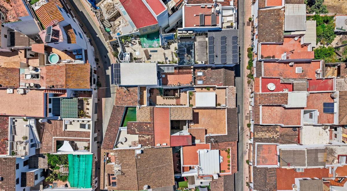 4 Bed Townhouse in Estepona in Estepona, Townhouse