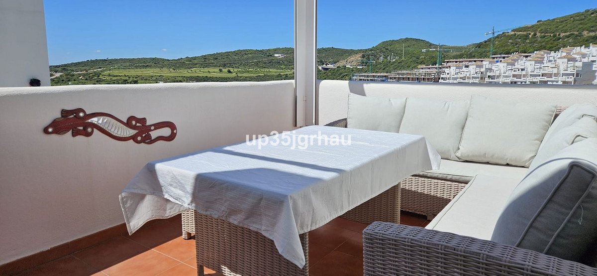 2 Bed Middle Floor Apartment in Valle Romano in Valle Romano, Apartment