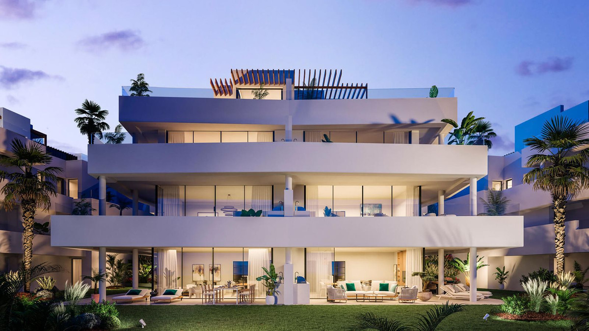 Luxe appartementen in Mirador de Estepona Hills met weelderige tuinen en moderne architectuur.