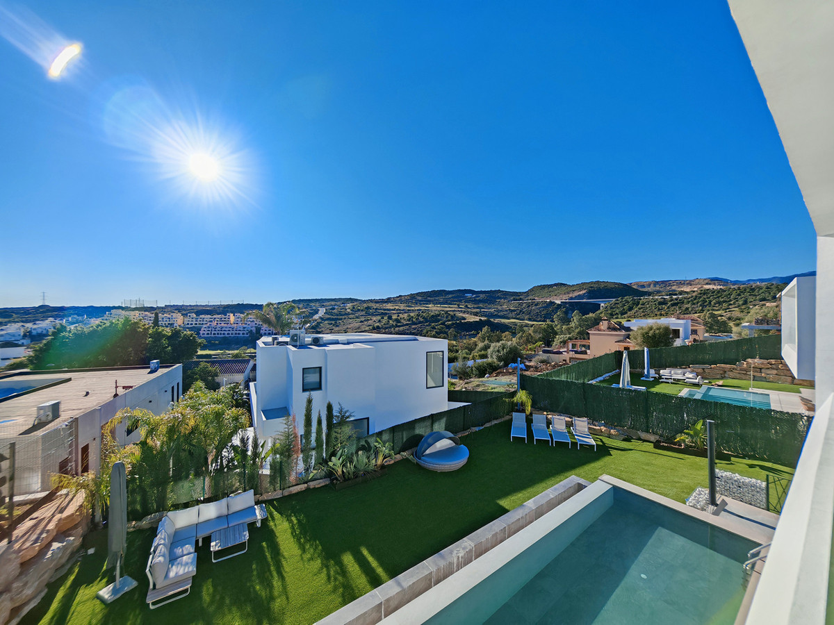 4 Bed فيلا مستقلة in Valle Romano في Valle Romano, فيلا منفصلة