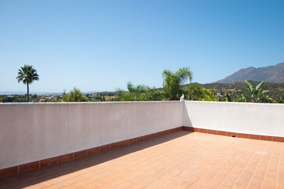 3 Bed Detached Villa in Estepona in Estepona, Detached Villa