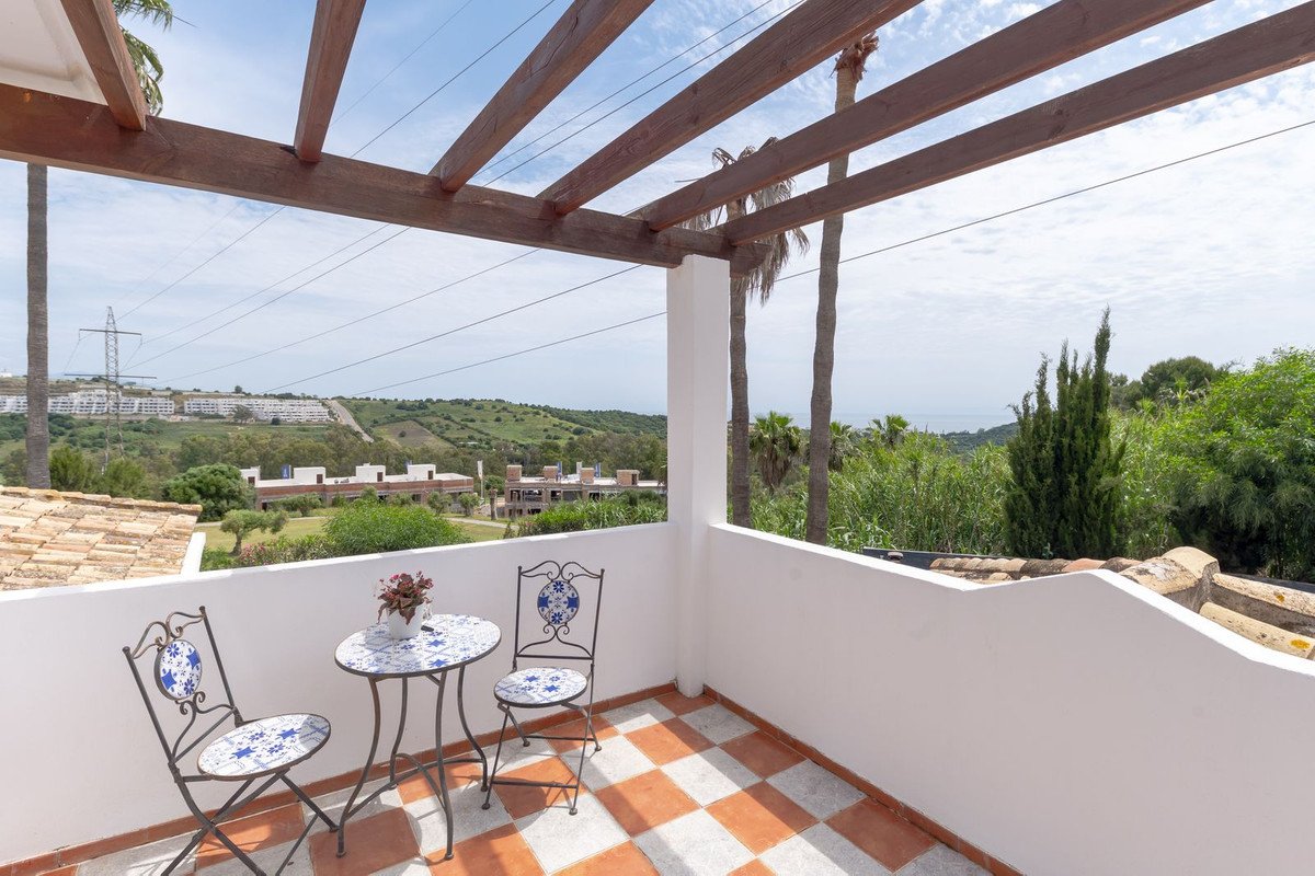 3 Bed Detached Villa in Estepona in Estepona, Detached Villa
