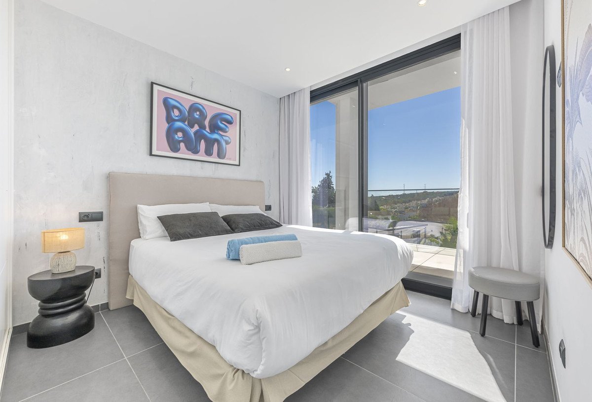 4 Bed Detached Villa in Estepona in Estepona, Detached Villa