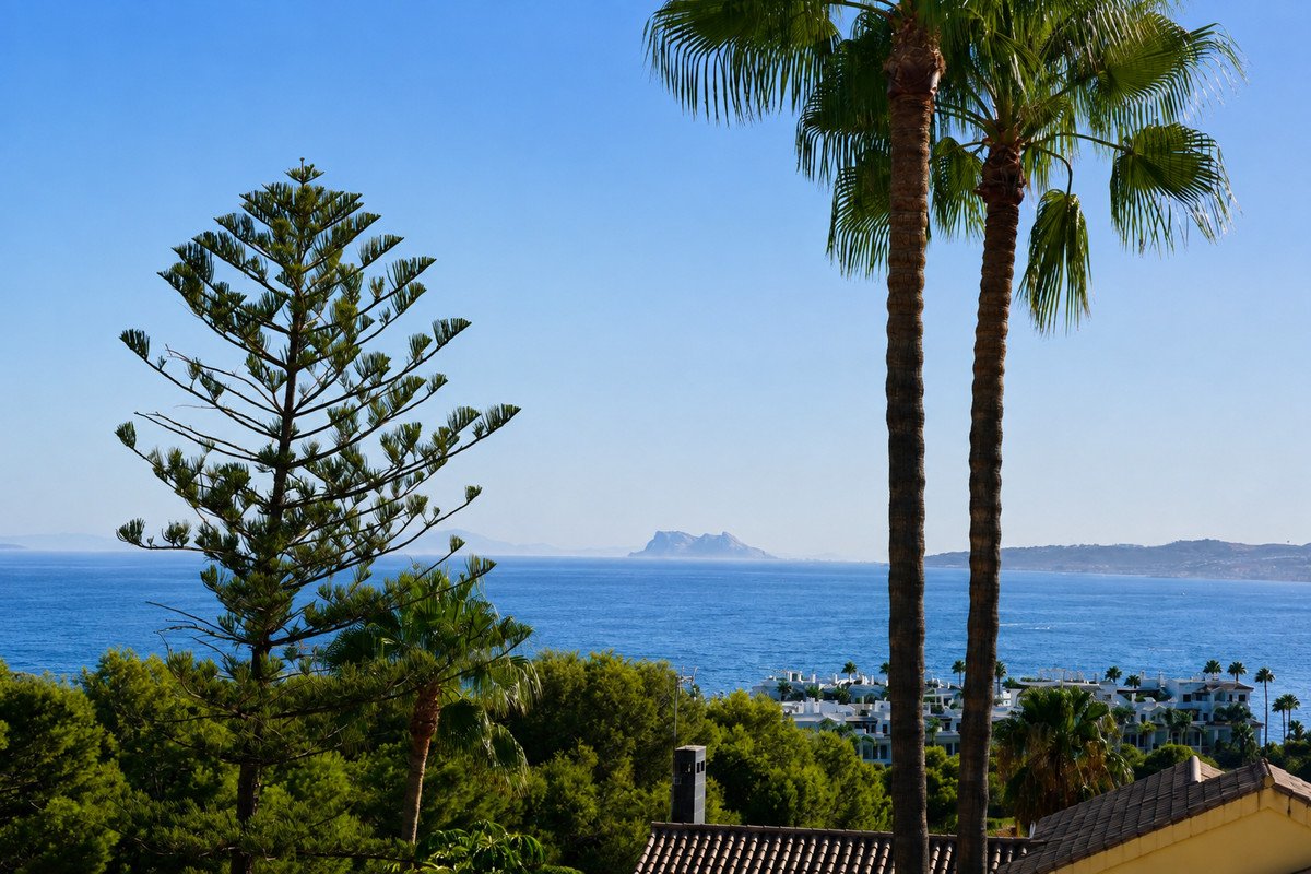 4 Bed Detached Villa in Estepona in Estepona, Detached Villa