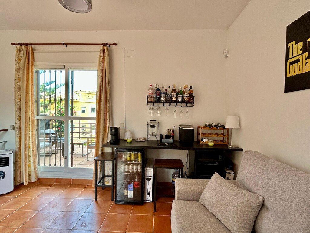 4 Bed Semi-Detached House in Estepona in Estepona — Semi-Detached House