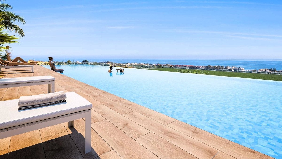 1 Bed Middle Floor Apartment in Estepona in Estepona, Apartment