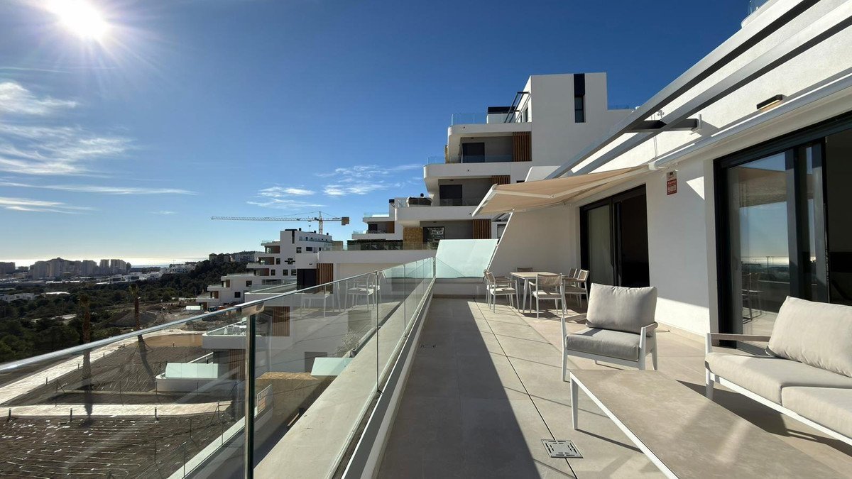 2 Bed Tussenverdieping Appartement in Finestrat in Finestrat, Appartement