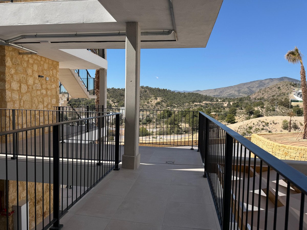2 Bed Tussenverdieping Appartement in Finestrat in Finestrat, Appartement