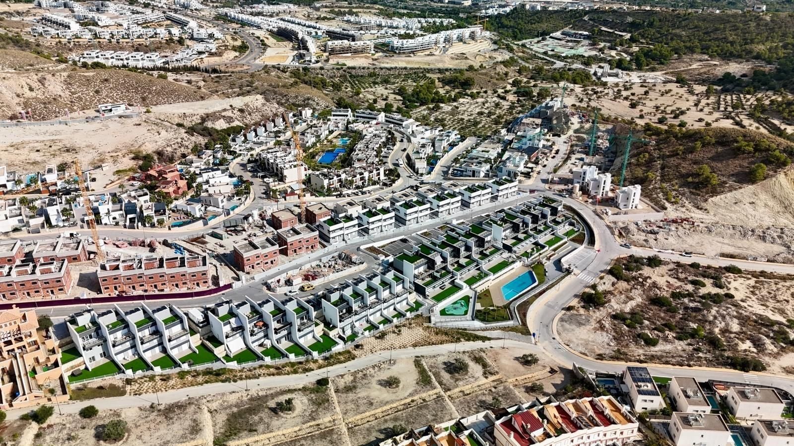 2 Bed Bungalow in Finestrat في Finestrat, دوبلكس