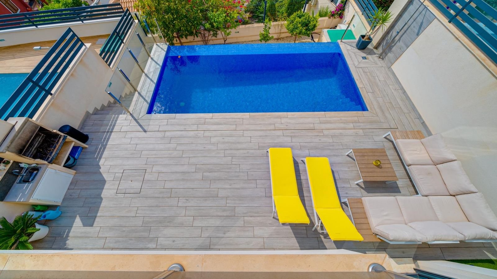 3 Bed Bungalow in Finestrat في Finestrat, فيلا
