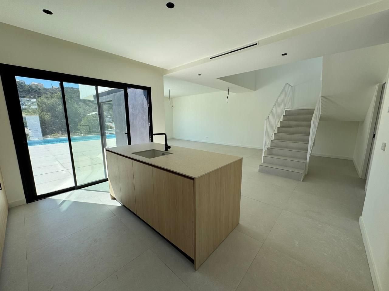 25 photo