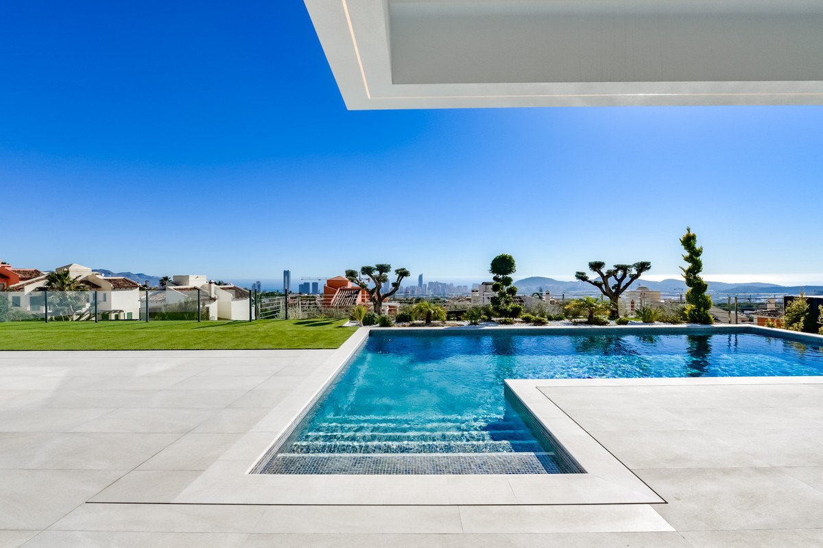 7 Bed Detached Villa in Finestrat in Finestrat, Detached Villa