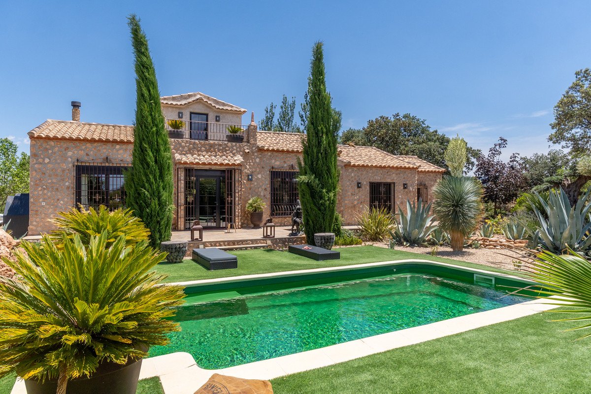 4 Bed Finca - Cortijo in Freila in Freila, Finca - Cortijo