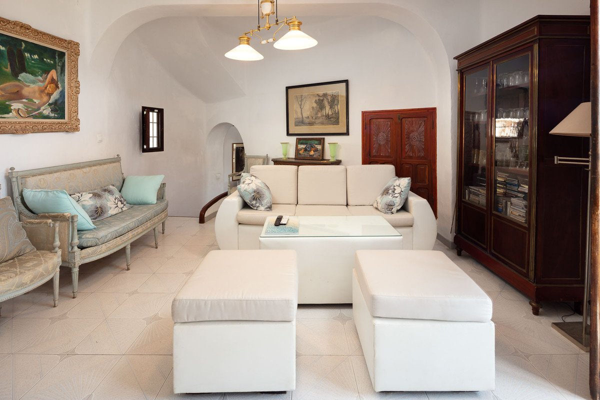 6 Bed Detached Villa in Frigiliana in Frigiliana — Detached Villa