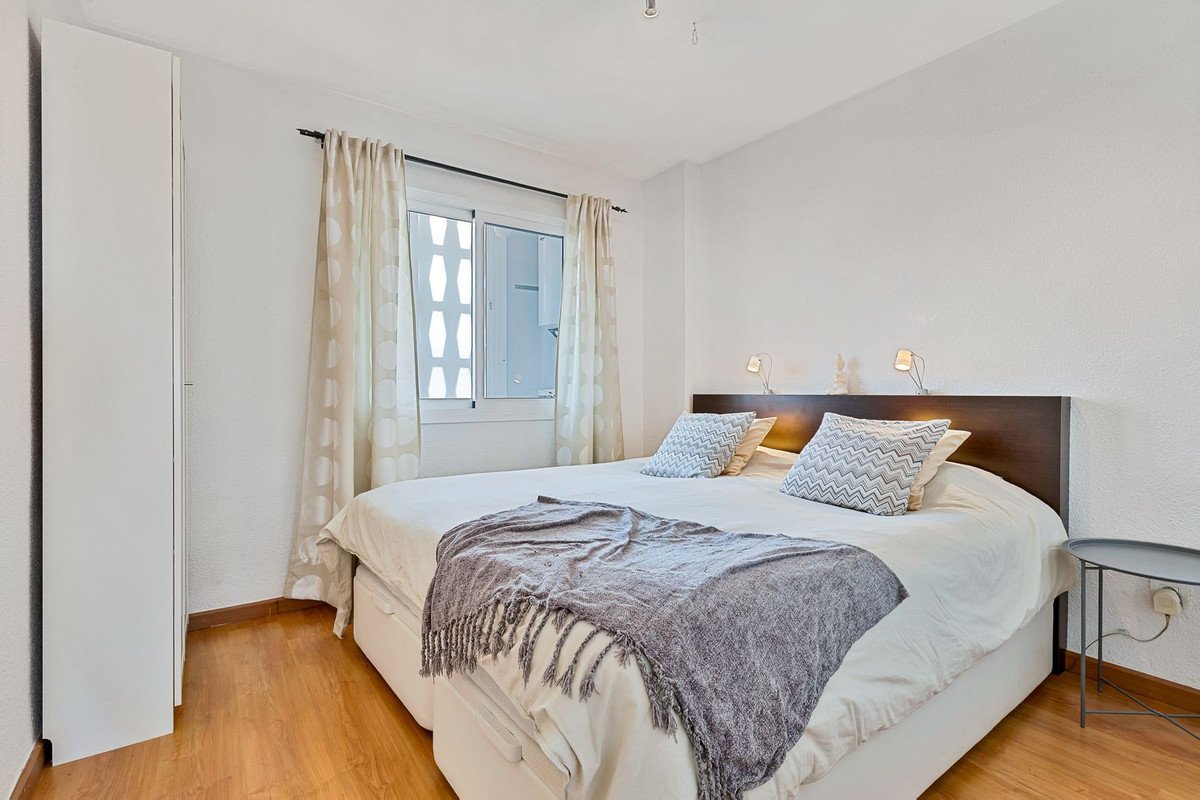 1 Bed Middle Floor Apartment in Fuengirola in Fuengirola — Apartment