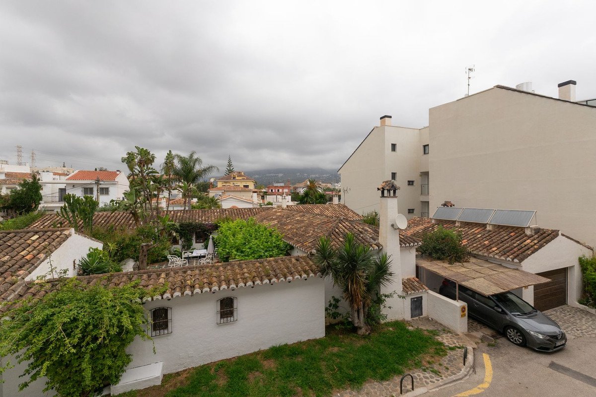 2 Bed Middle Floor Apartment in Fuengirola in Fuengirola — Apartment