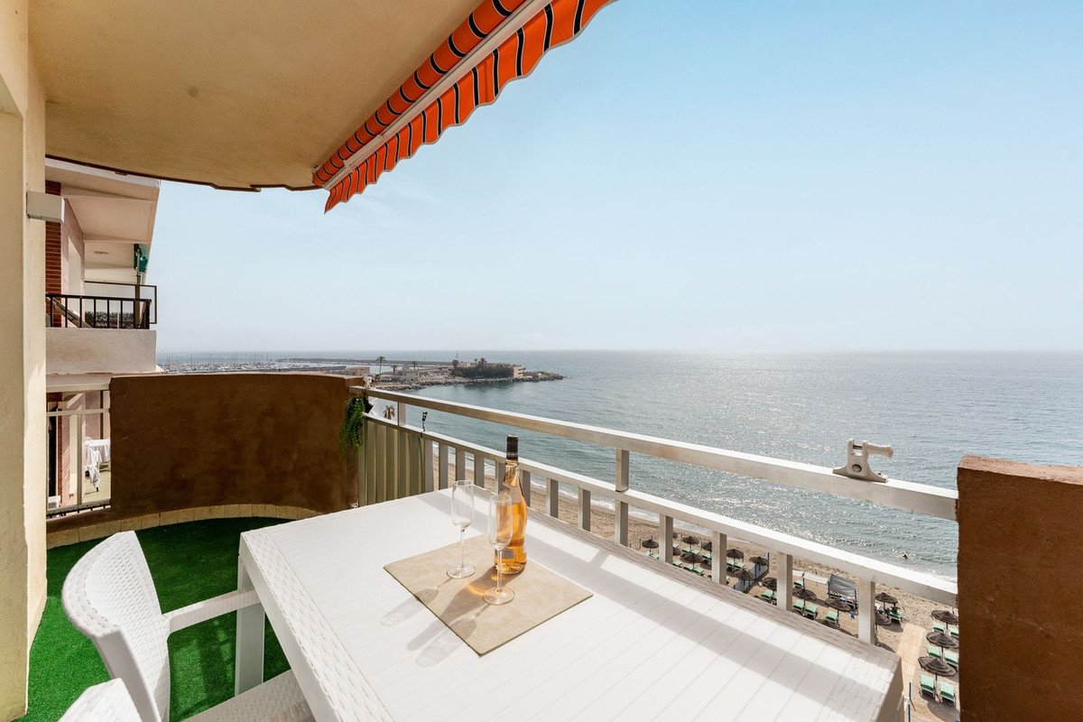 2 Bed Middle Floor Apartment in Fuengirola in Fuengirola, Apartment