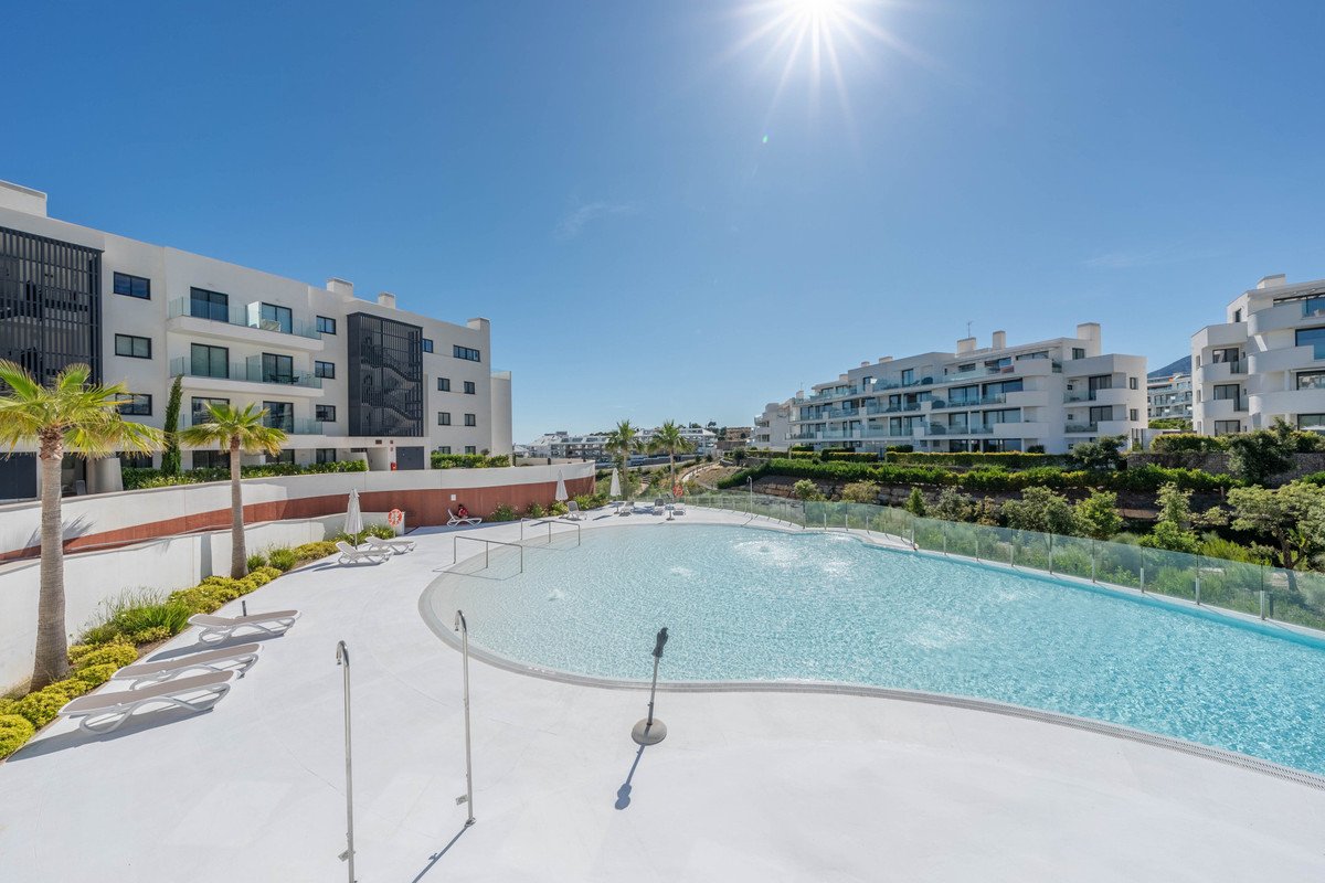 2 Bed Ground Floor Apartment in Fuengirola in Fuengirola, Apartment