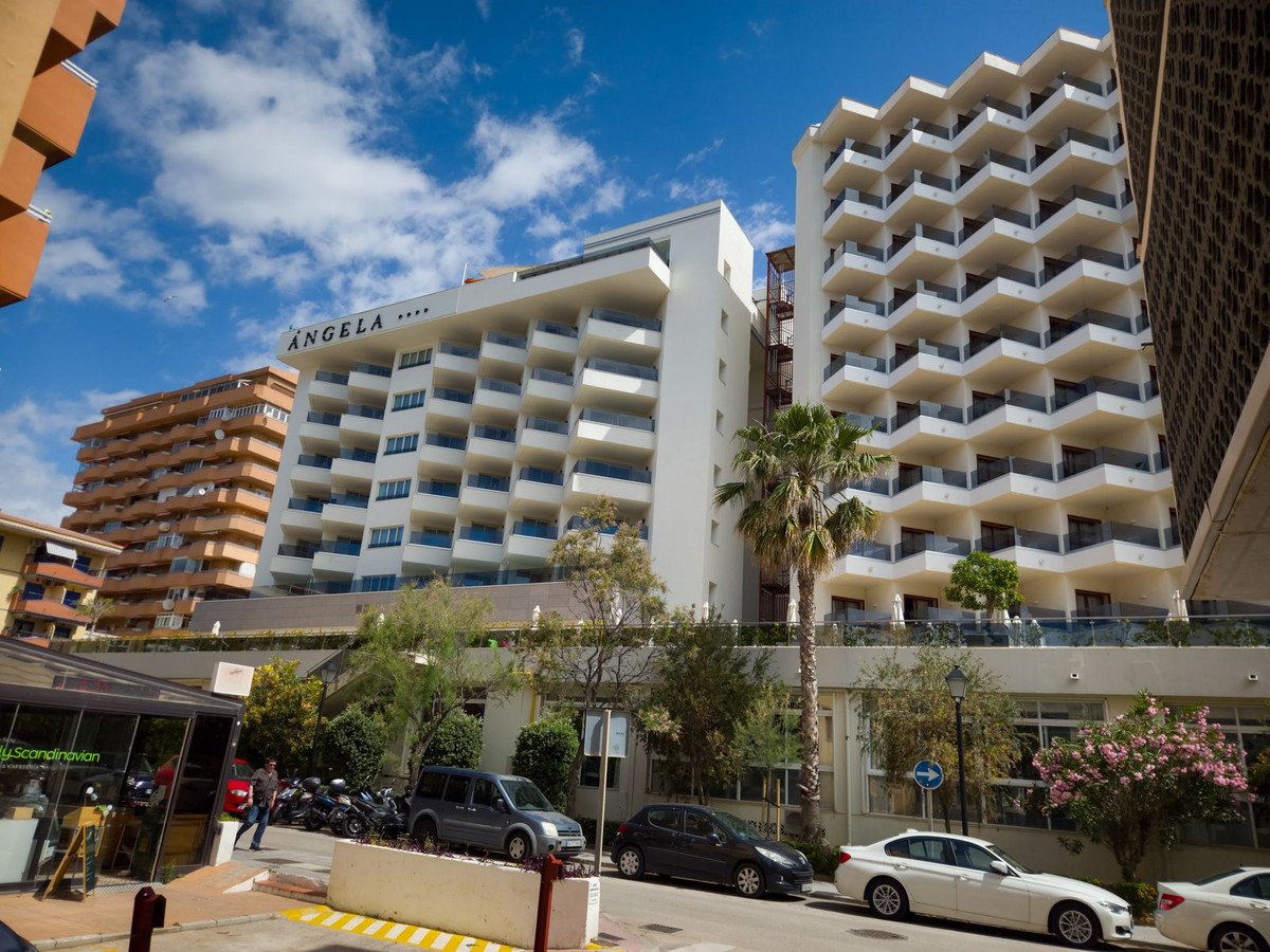 3 Bed Middle Floor Apartment in Fuengirola in Fuengirola, Apartment