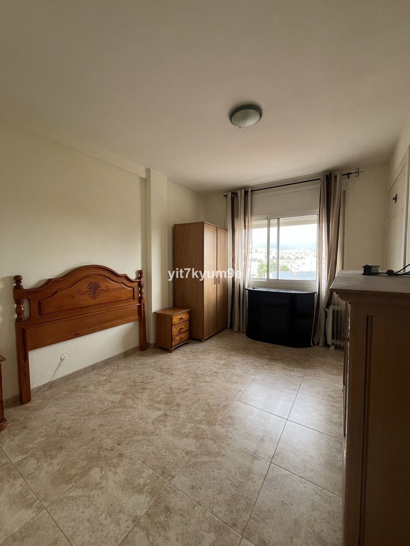 3 Bed Middle Floor Apartment in Fuengirola in Fuengirola, Apartment