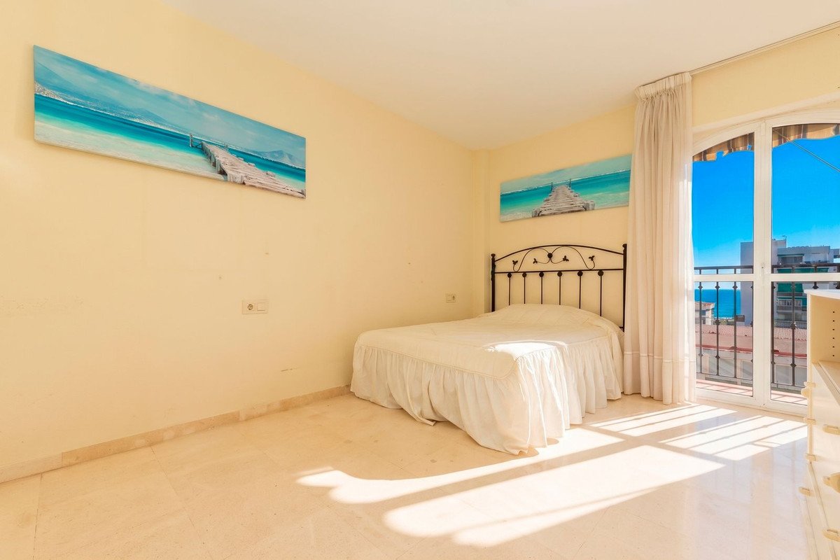 3 Bed Top Floor Apartment in Fuengirola in Fuengirola, Apartment