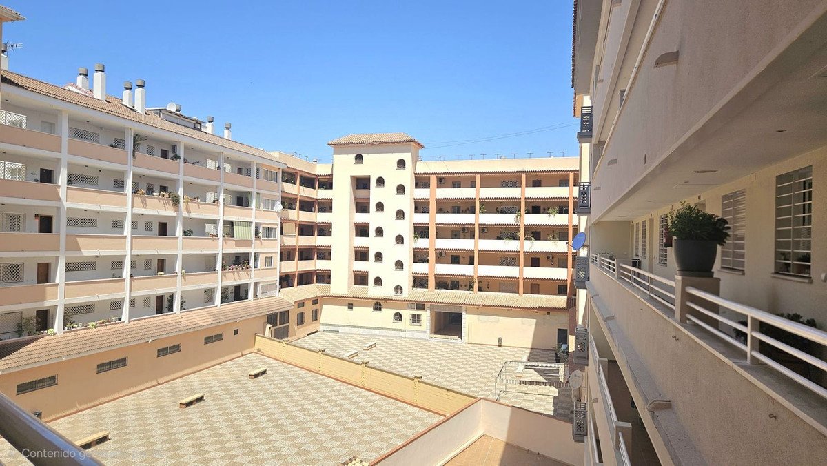 3 Bed Middle Floor Apartment in Fuengirola in Fuengirola, Apartment
