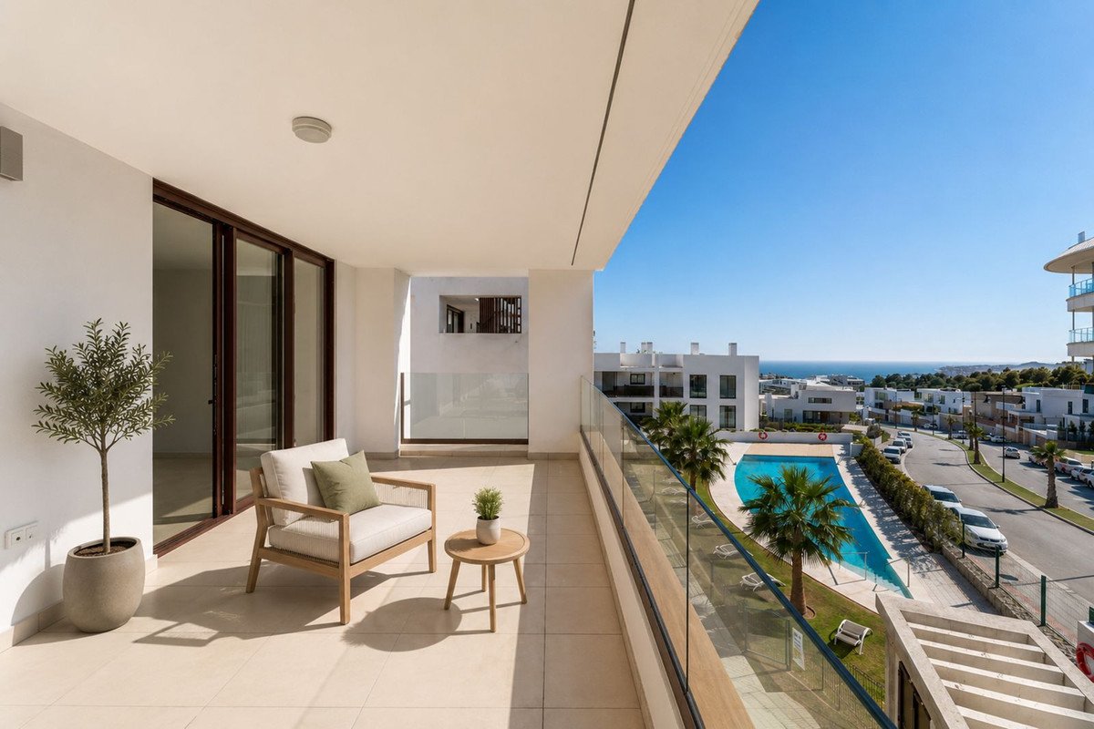 3 Bed Middle Floor Apartment in Fuengirola in Fuengirola, Apartment
