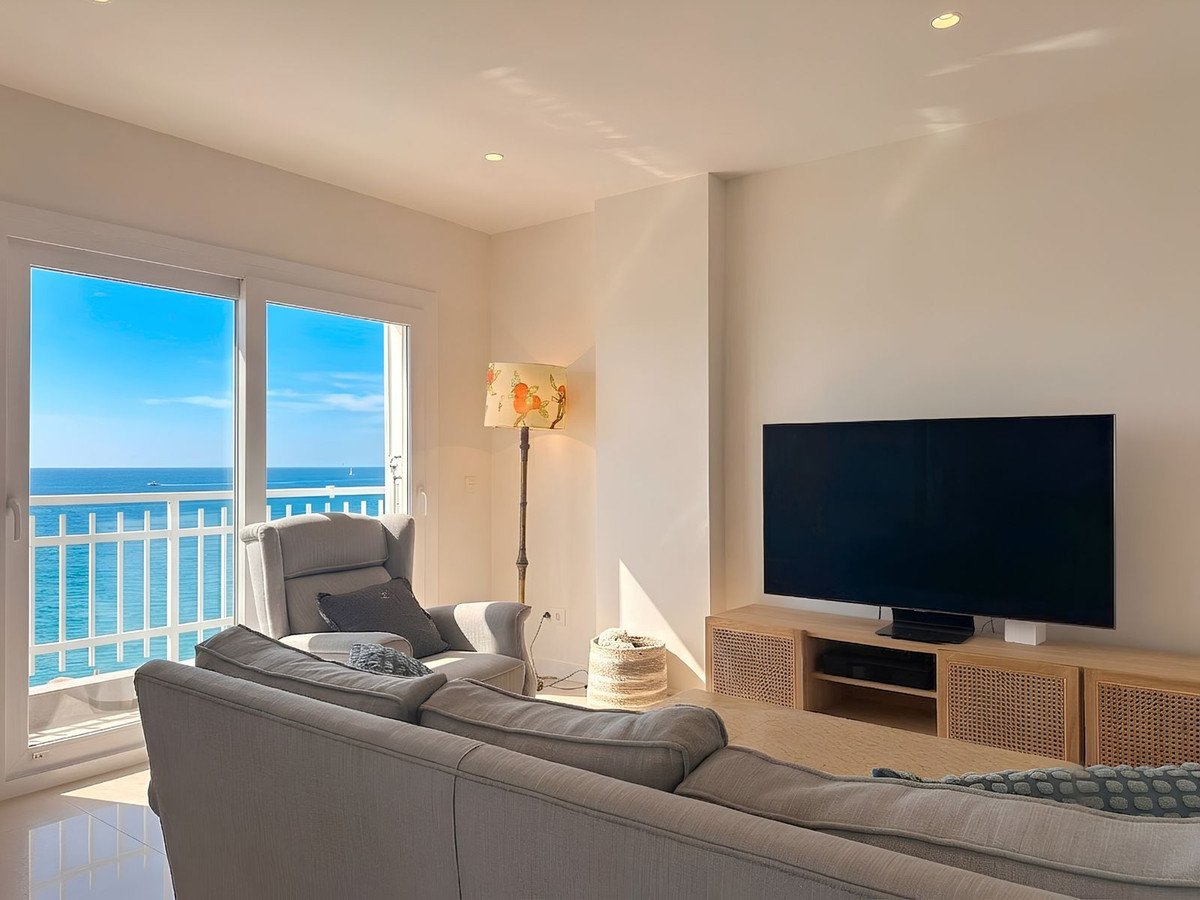 3 Bed Middle Floor Apartment in Fuengirola in Fuengirola, Apartment