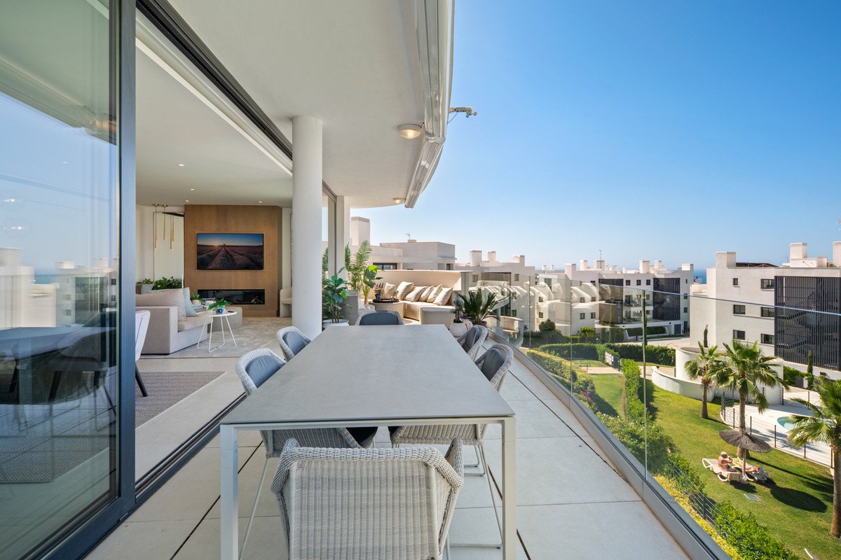 3 Bed Middle Floor Apartment in Fuengirola in Fuengirola, Apartment