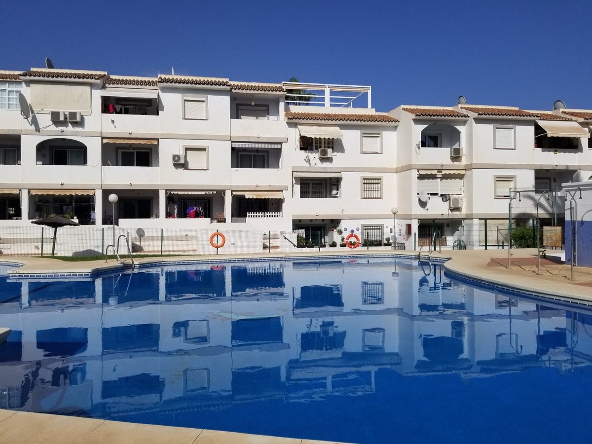 2 Bed Top Floor Apartment in Cerros del Aguila in Cerros del Aguila, Apartment