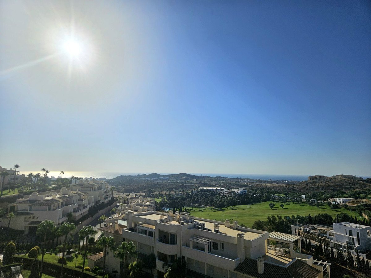 2 Bed Penthouse in Cerros del Aguila in Cerros del Aguila, Penthouse