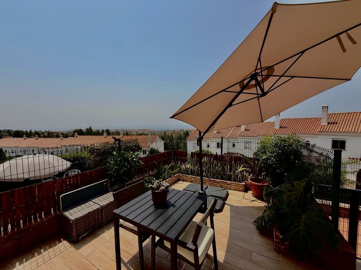 2 Bed Townhouse in Cerros del Aguila in Cerros del Aguila, Townhouse