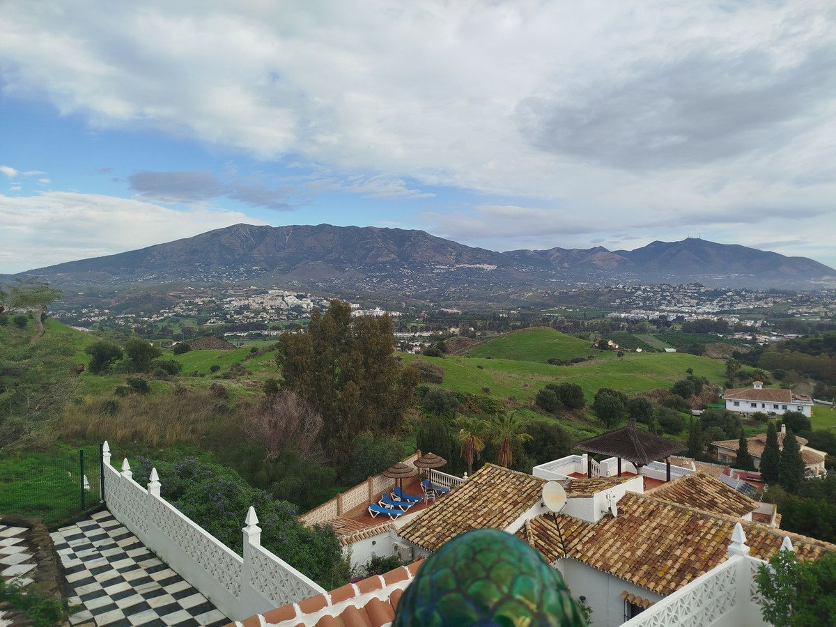 3 Bed فيلا مستقلة in Cerros del Aguila في Cerros del Aguila, فيلا منفصلة