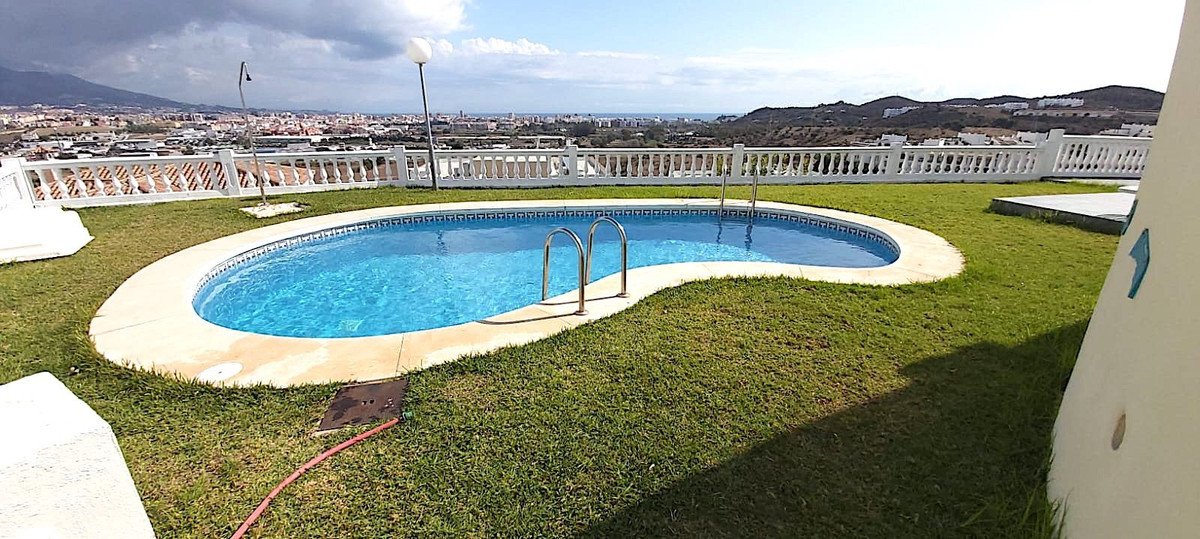 3 Bed فيلا مستقلة in Cerros del Aguila في Cerros del Aguila, فيلا مستقلة