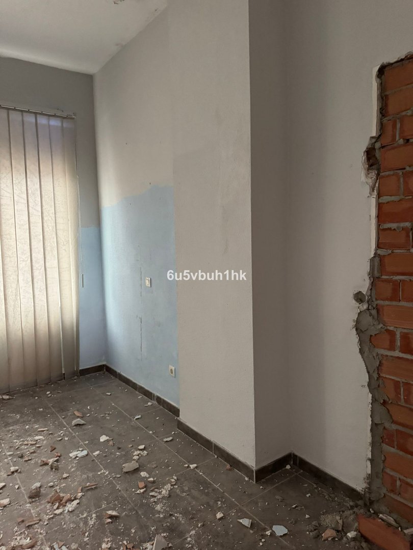 2 Bed Office in Fuengirola in Fuengirola — Office
