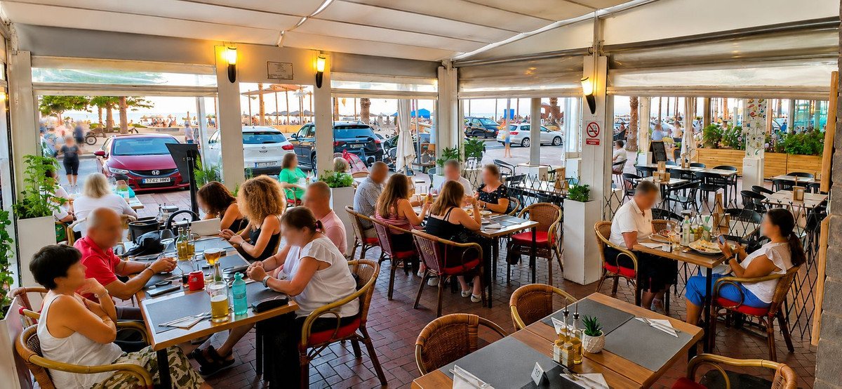 2 Bed Restaurant in Fuengirola in Fuengirola, Restaurant