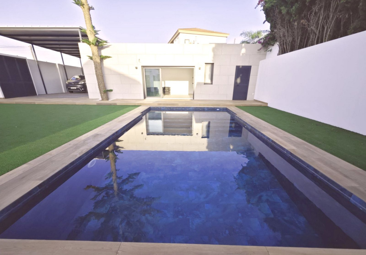 4 Bed فيلا مستقلة in El Coto في El Coto, فيلا منفصلة