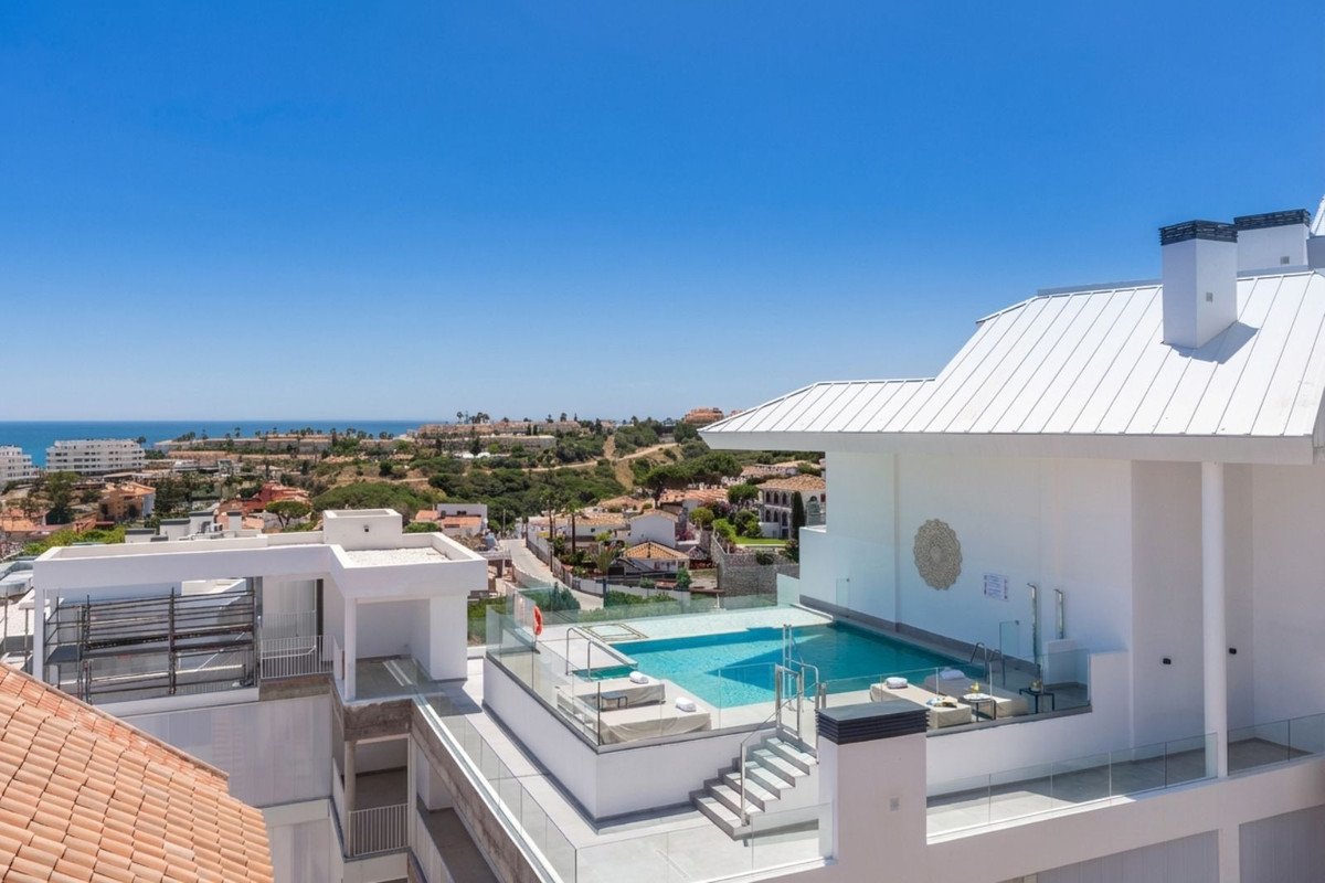 2 Bed شقة في الطابق العلوي in Fuengirola في Fuengirola, شقة