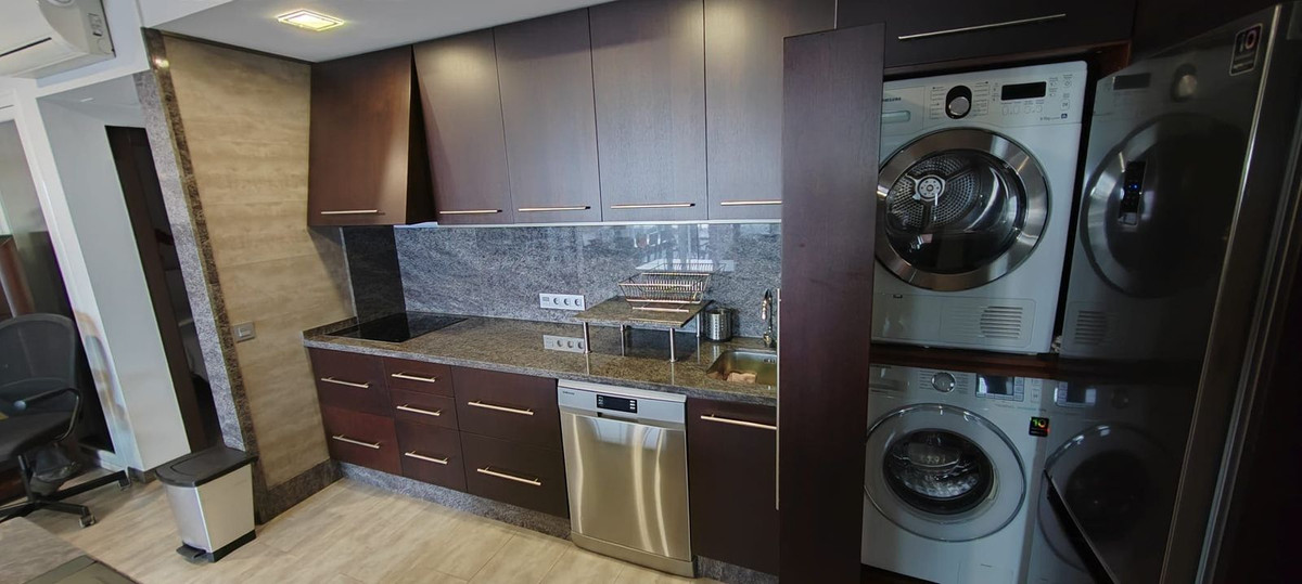 2 Bed شقة في الطابق الأرضي in Fuengirola في Fuengirola, شقة