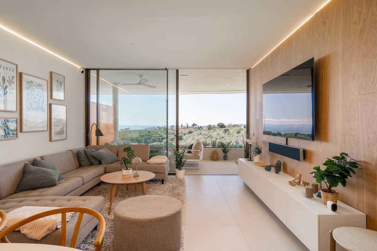 2 Bed شقة في الطابق الأوسط in Higueron في Fuengirola, شقة