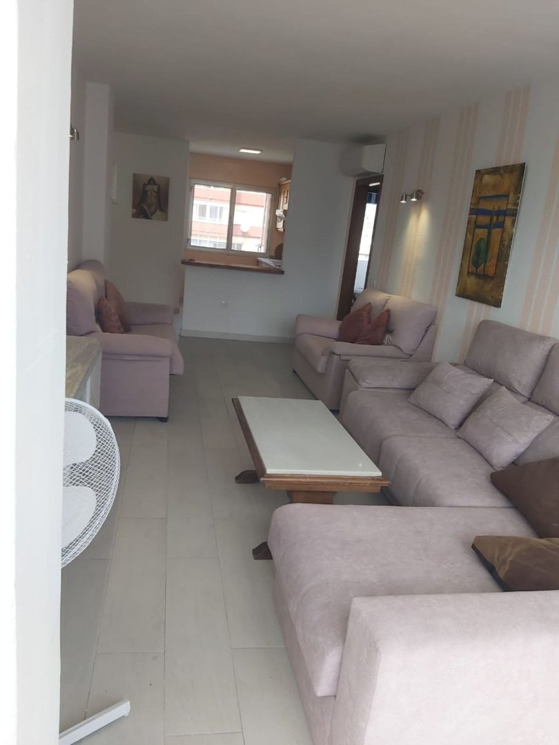 2 Bed Byt na strednom poschodí in Fuengirola v Fuengirola, Byt