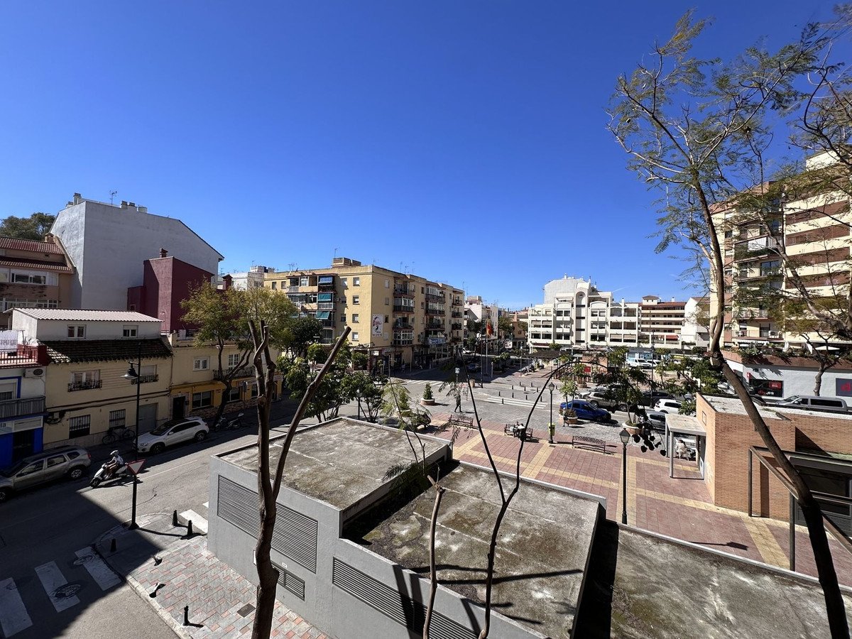 3 Bed 中层公寓 in Fuengirola 位于 Fuengirola, 公寓