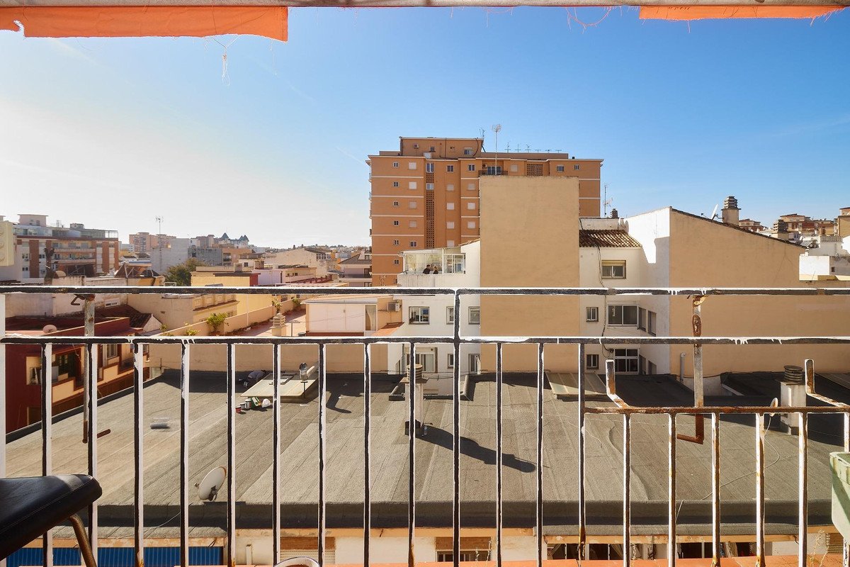 3 Bed 中层公寓 in Fuengirola 位于 Fuengirola, 公寓